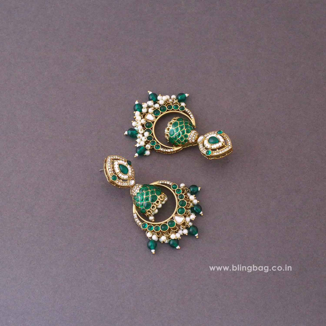 Emerald Shanaya Chandbalis