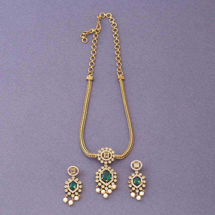 Emerald Shantani Antique Pendent Set-New Arrival