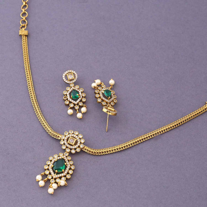 Emerald Shantani Antique Pendent Set-New Arrival