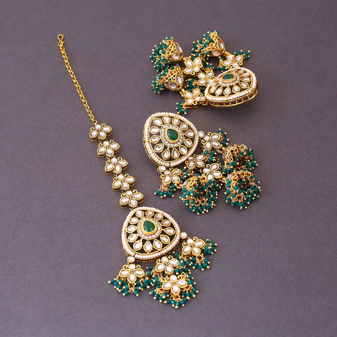 Emerald Shatavari Maang Tikka Set