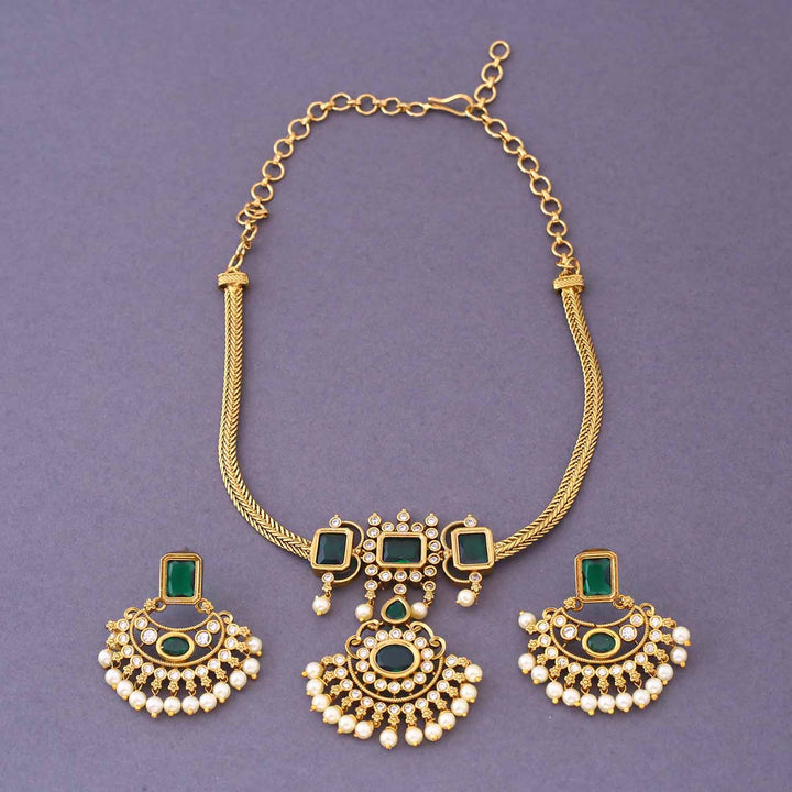 Emerald Shirani Antique Pendant Set- New Arrival