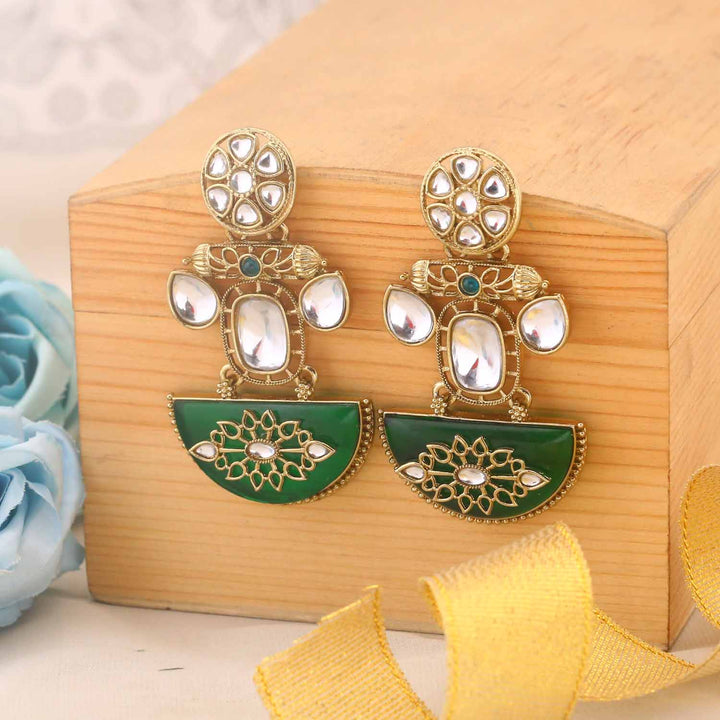 Emerald Shiyami Danglers