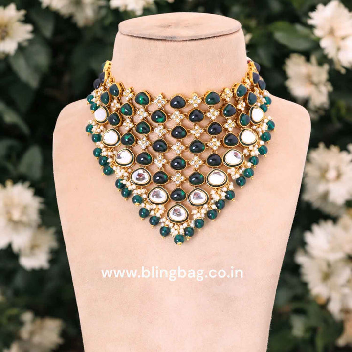Emerald Shiyana Kundan Jewellery Set