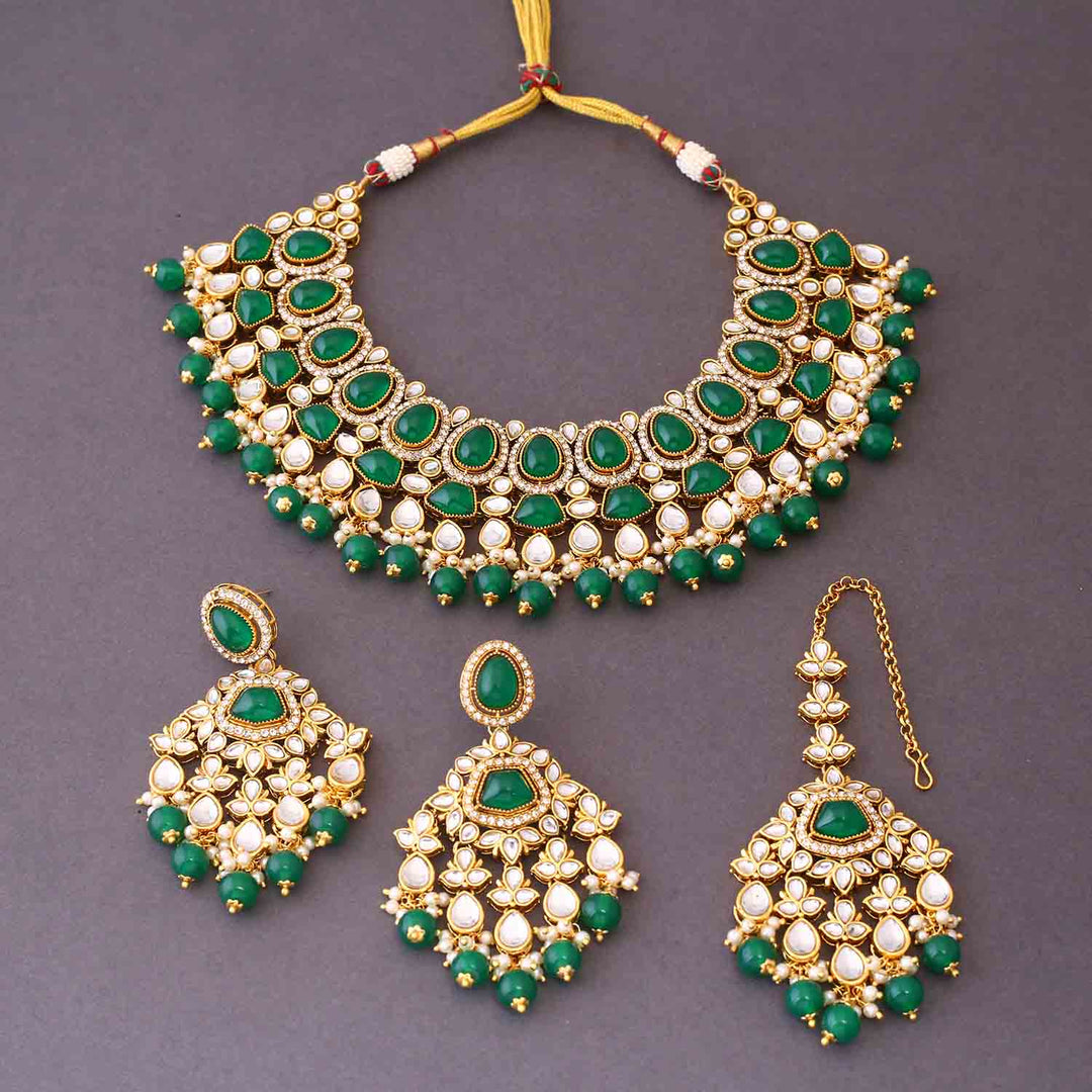 Emerald Shushmita Kundan Jewellery Set