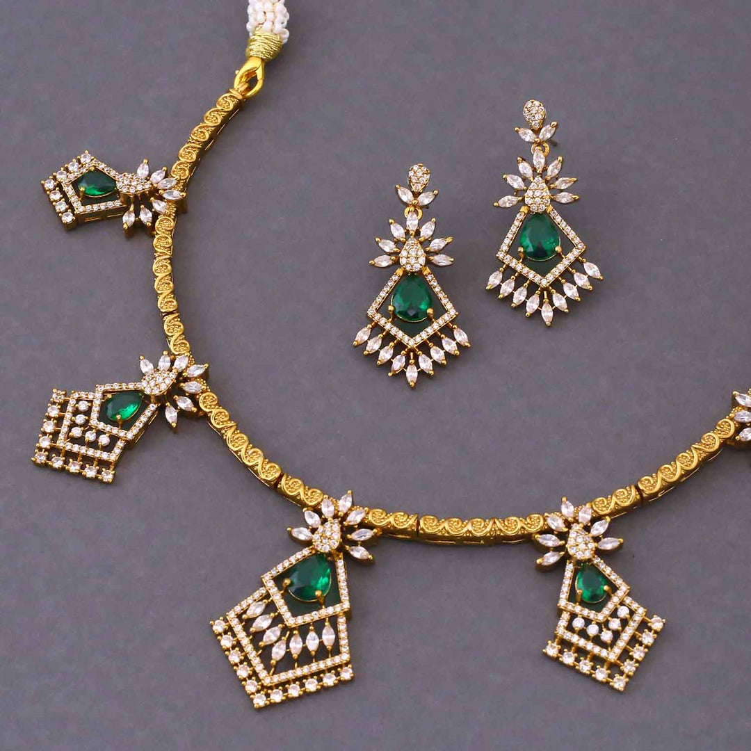 Emerald Solenne Victorian Jewellery Set - New Arrival