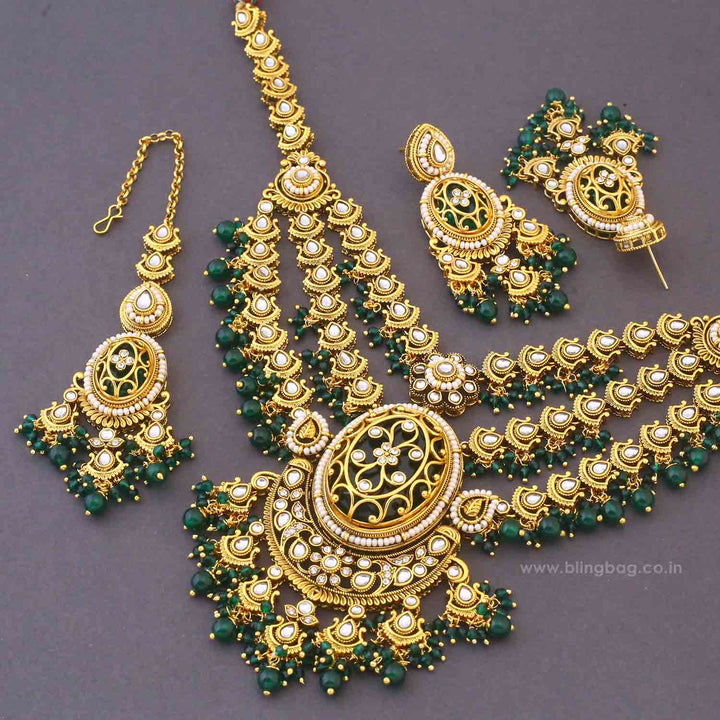 Emerald Sujata Kundan Jewellery Set