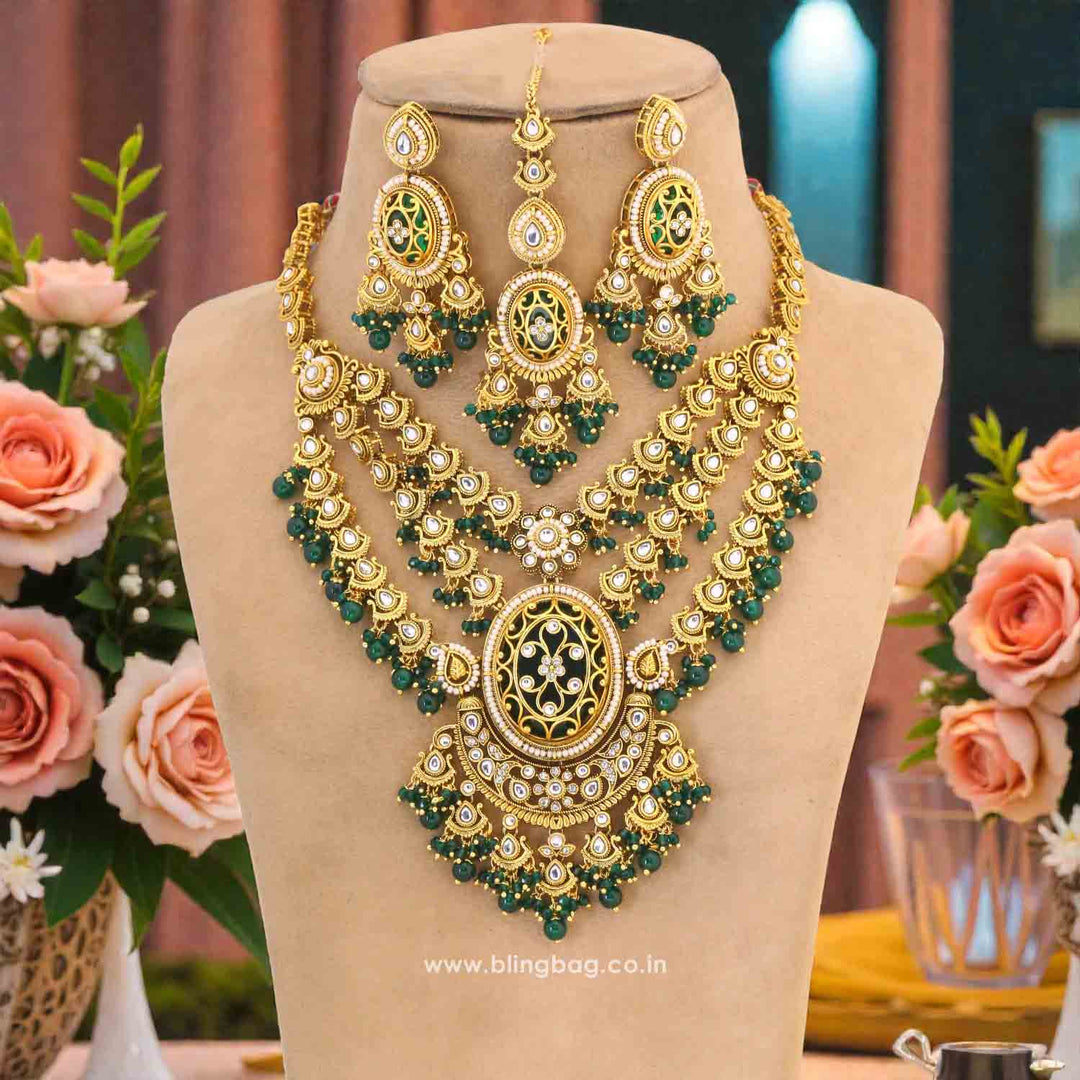 Emerald Sujata Kundan Jewellery Set