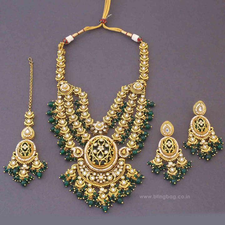 Emerald Sujata Kundan Jewellery Set