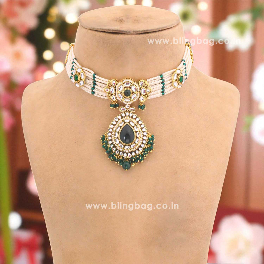 Emerald Sumedha Kundan Jewellery Set