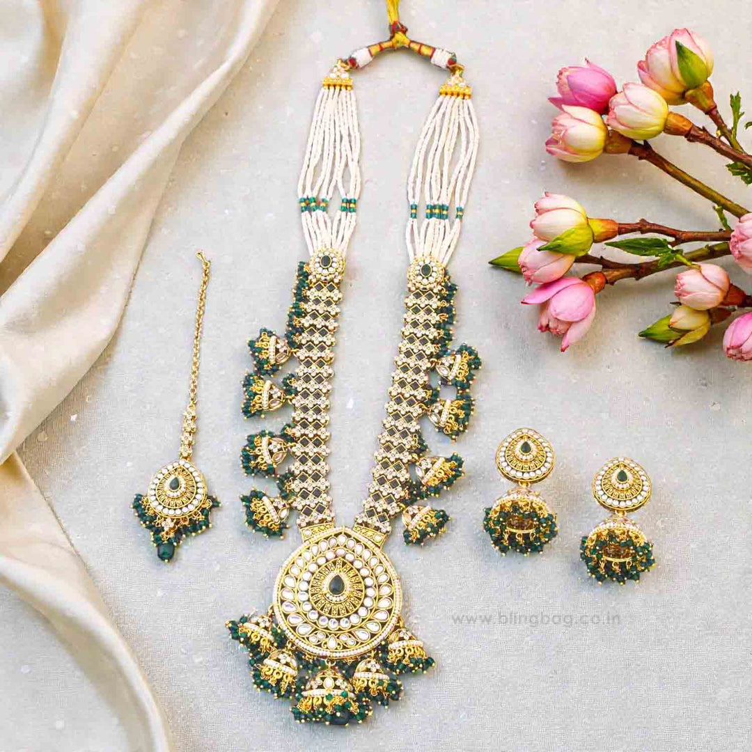 Emerald Surina Kundan Jewellery Set