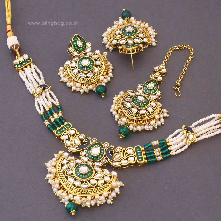 Emerald Suvitha Kundan Jewellery Set