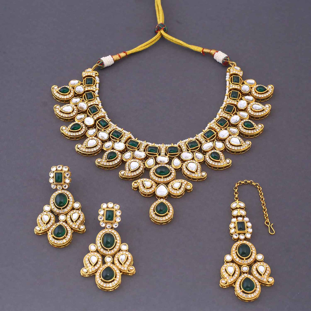 Emerald Swaragh Kundan Jewellery Set