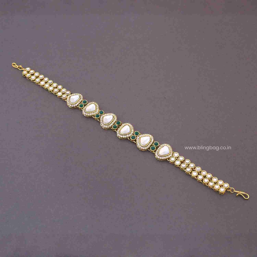 Emerald Tajaswini Matha Patti