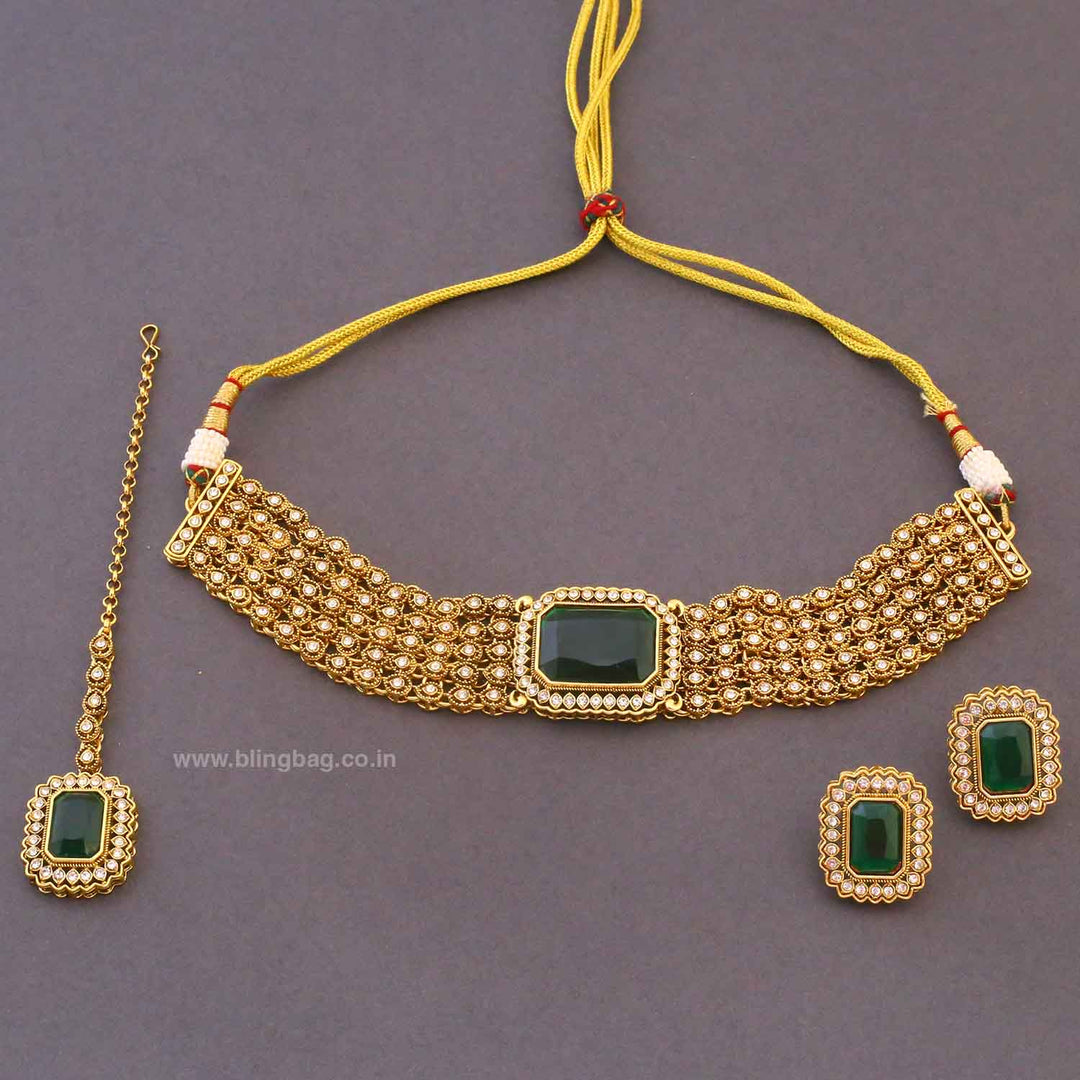 Emerald Tanirshi Kundan Jewellery Set