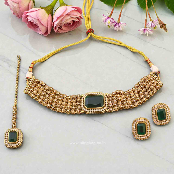 Emerald Tanirshi Kundan Jewellery Set