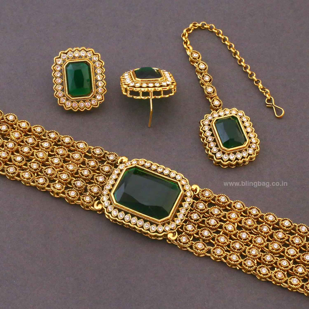 Emerald Tanirshi Kundan Jewellery Set