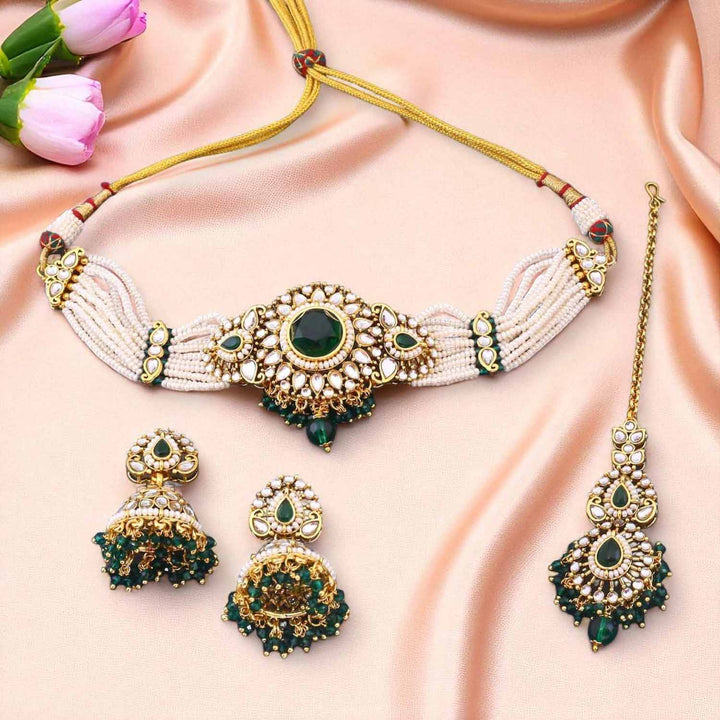 Emerald Tanushee Kundan Jewellery Set