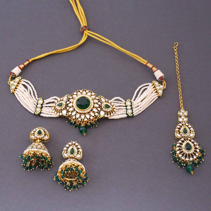 Emerald Tanushee Kundan Jewellery Set