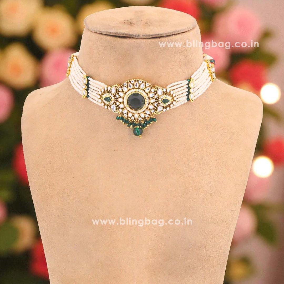 Emerald Tanushee Kundan Jewellery Set