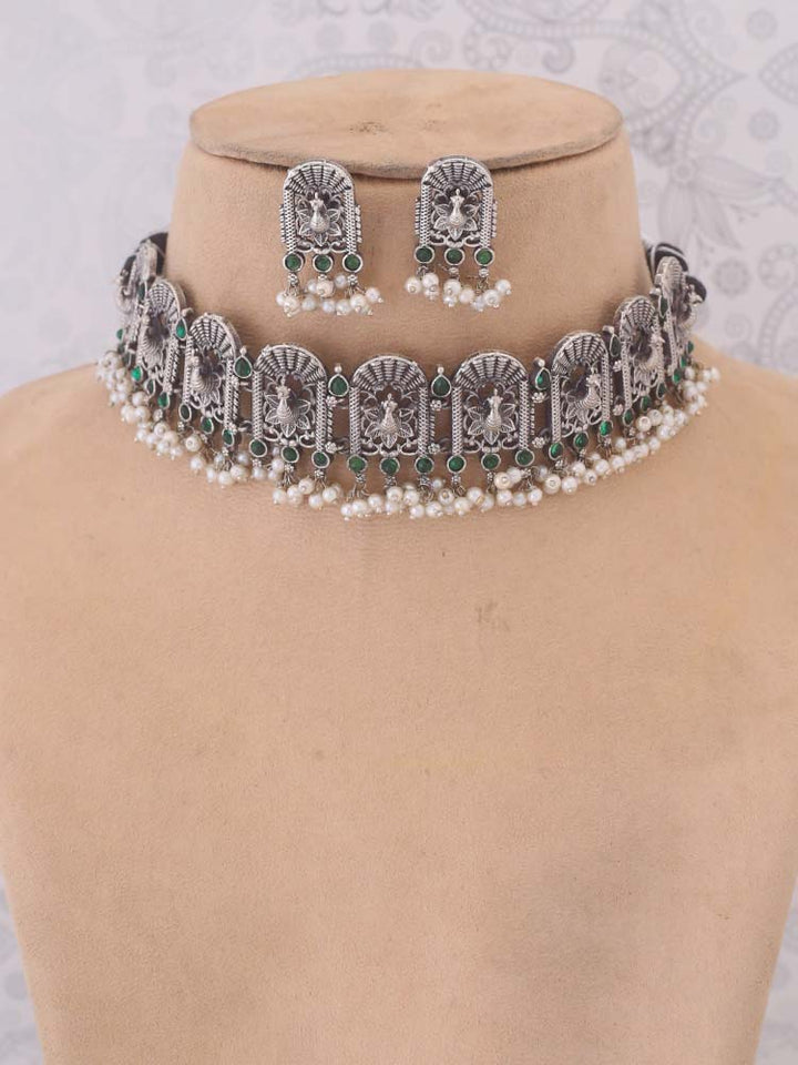 Emerald Tanushree Jewellery Set