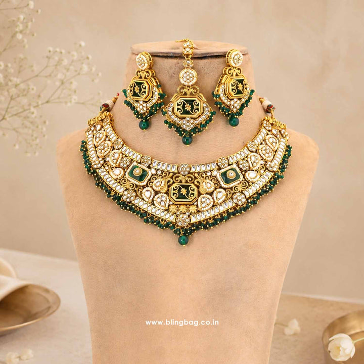 Emerald Tara Kundan Jewellery Set