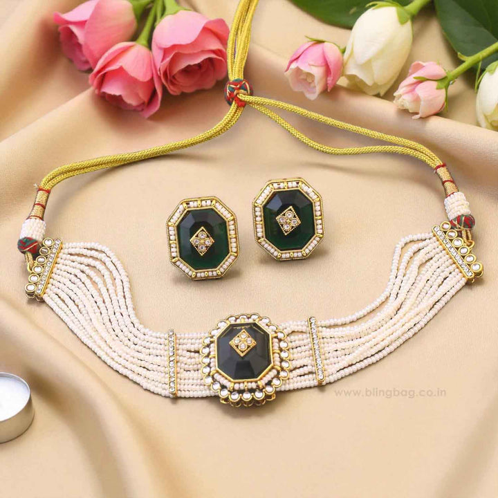 Emerald Tithi Kundan Jewellery Set
