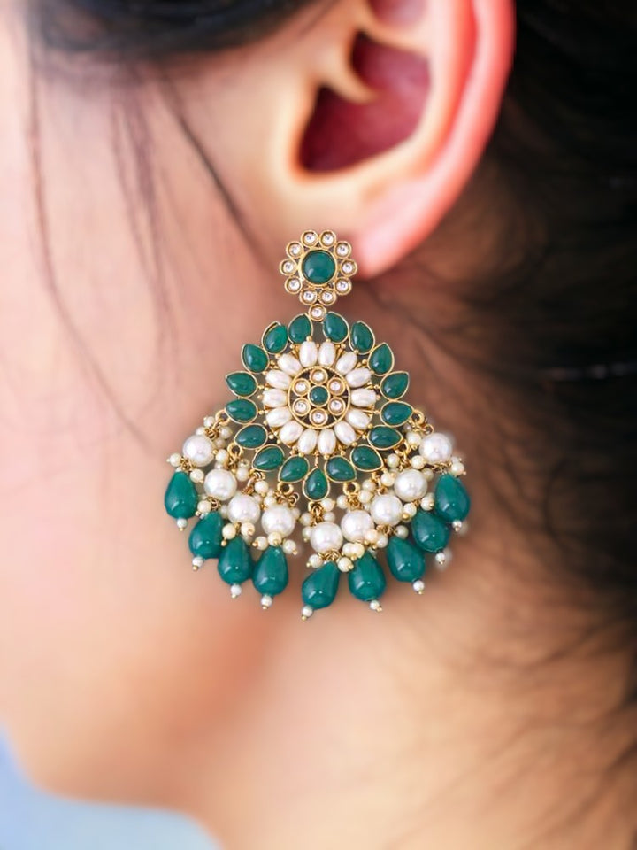 Emerald Triguna Chaandbalis