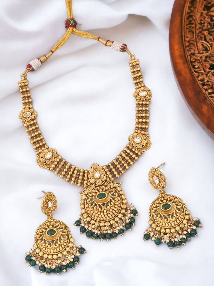 Emerald Tulsi Temple Jewellery Set
