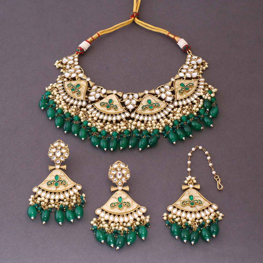 Emerald Udyati Kundan Jewellery Set