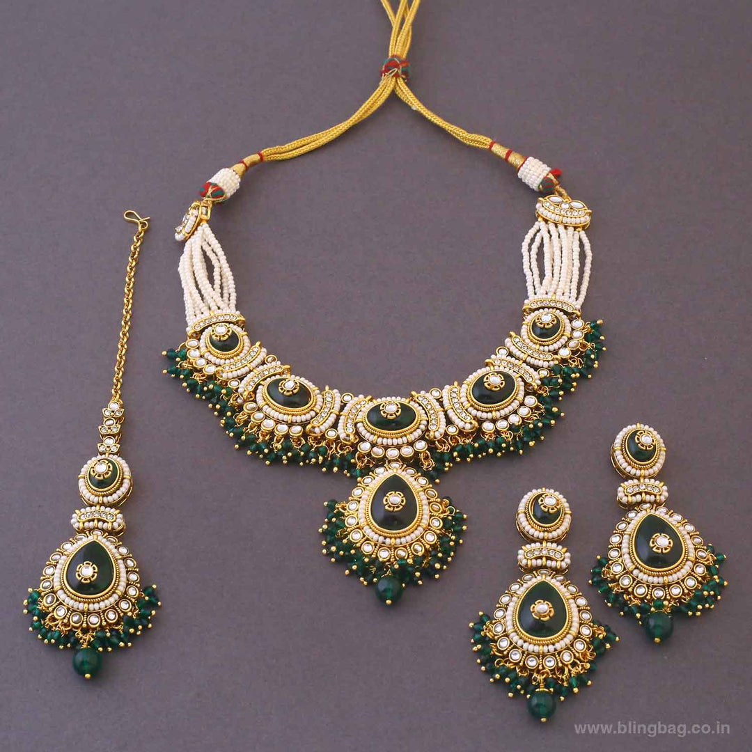 Emerald Ujvalini Kundan Jewellery Set
