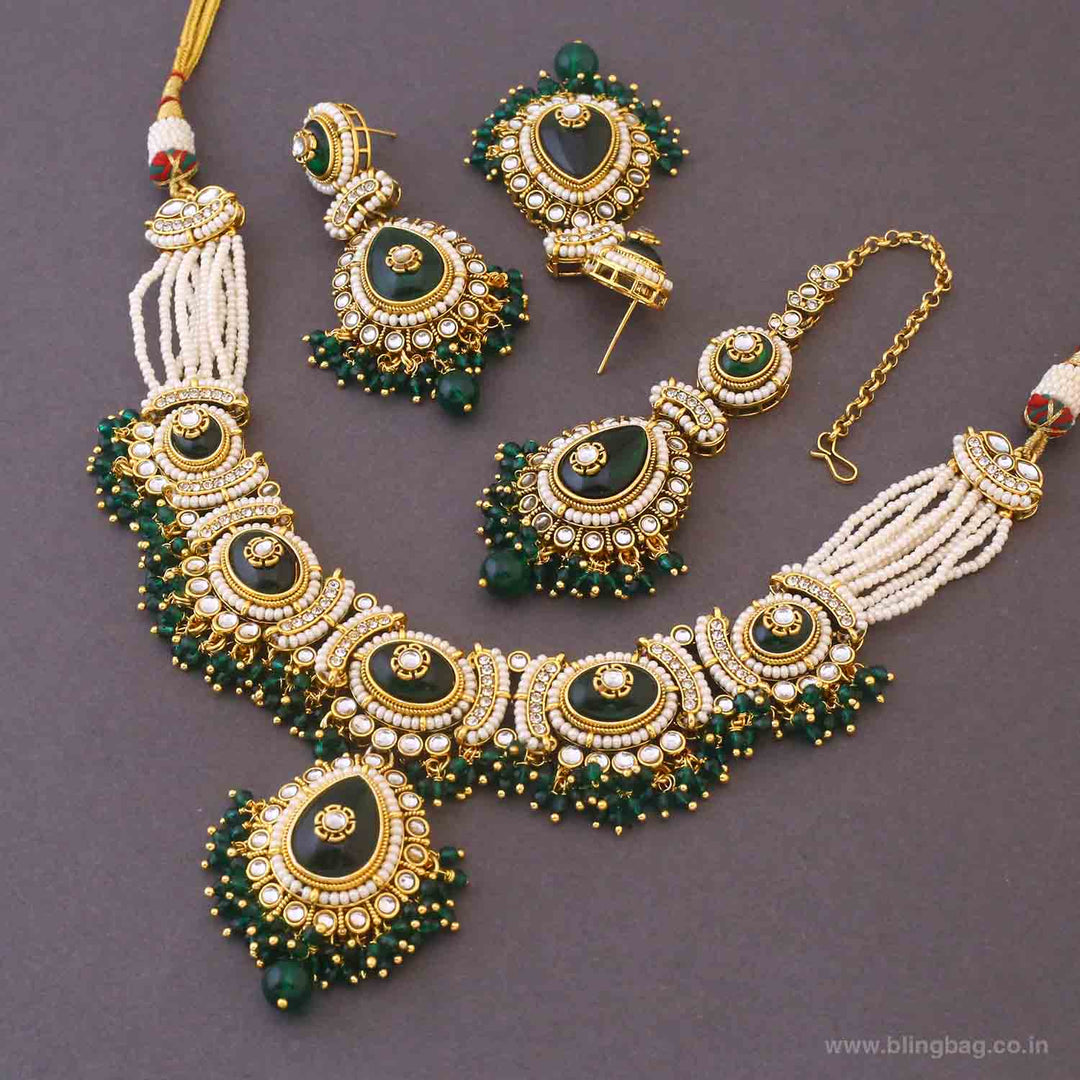 Emerald Ujvalini Kundan Jewellery Set