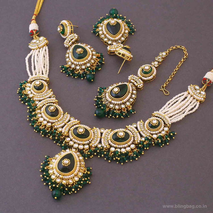 Emerald Ujvalini Kundan Jewellery Set