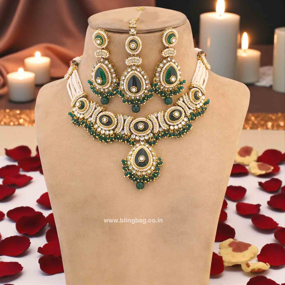 Emerald Ujvalini Kundan Jewellery Set