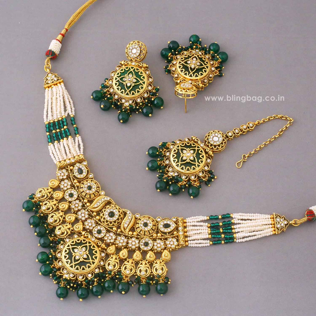 Emerald Umasha Kundan Jewellery Set