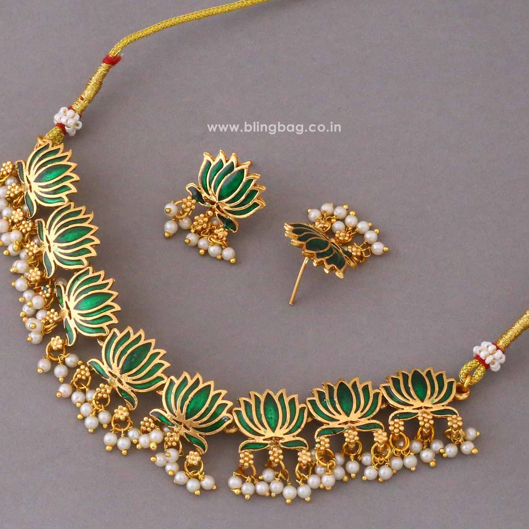 Emerald Umashi Antique Jewellery Set- New Arrival