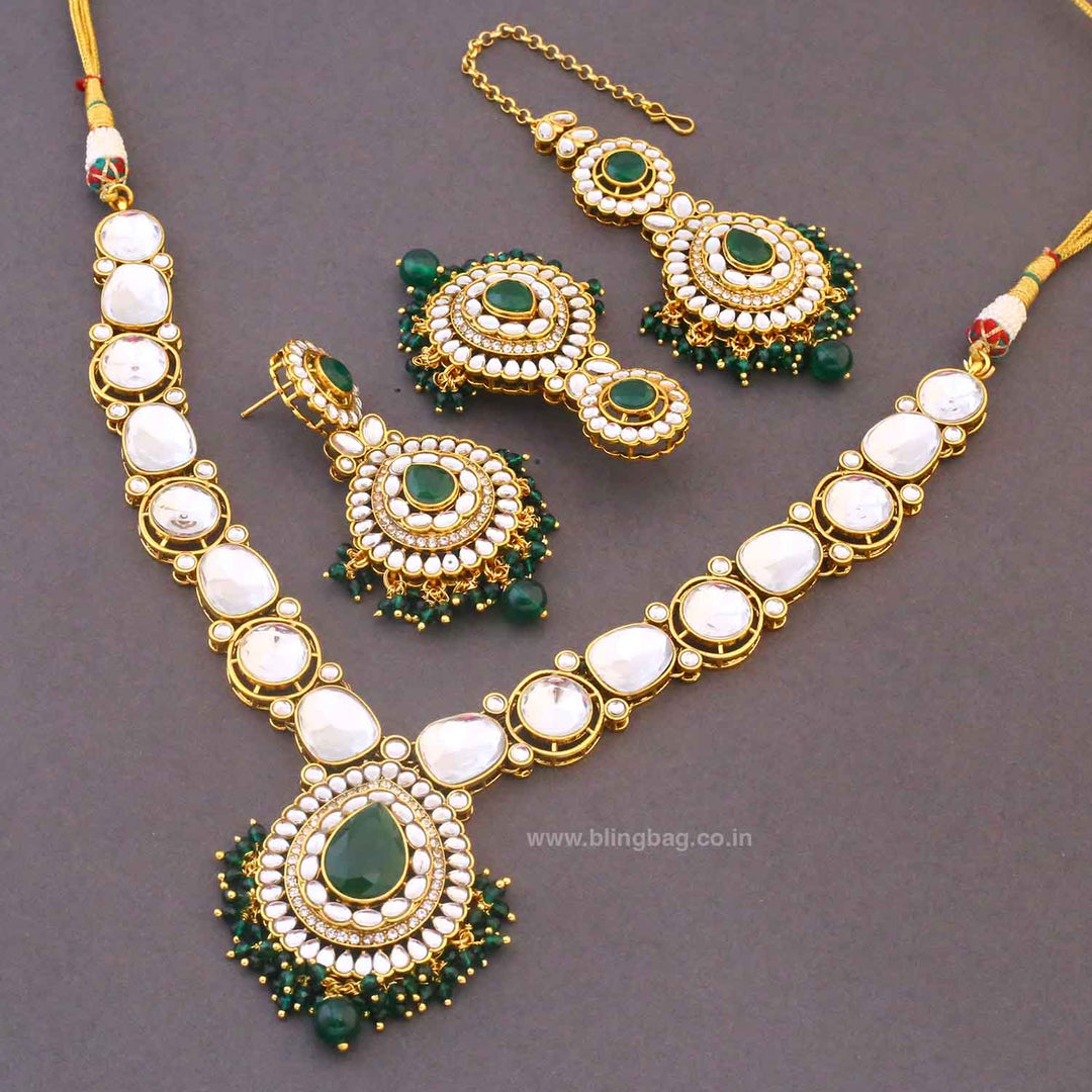 Emerald Umisha Kundan Jewellery Set