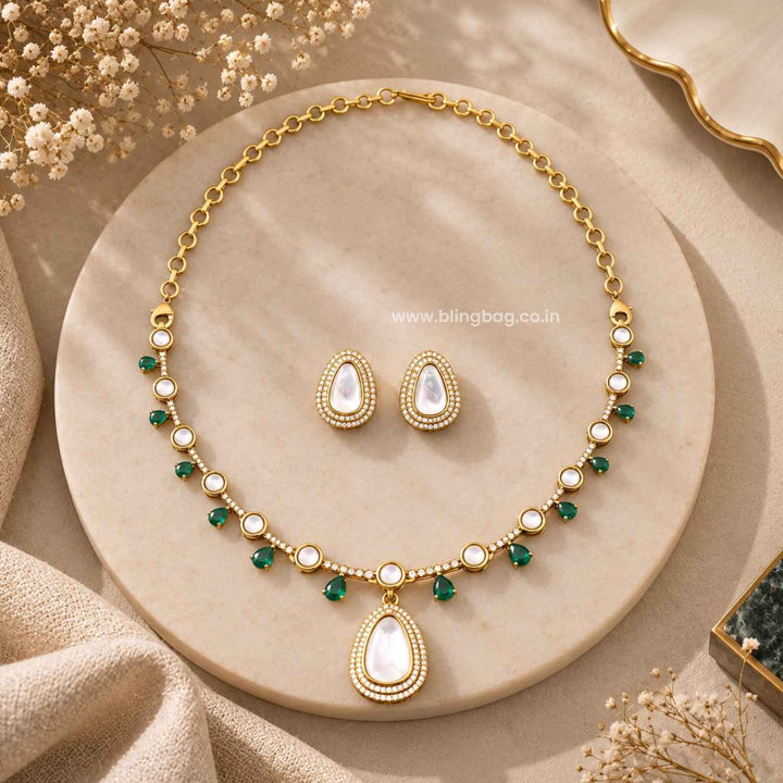 Emerald Uzaa Victorian Jewellery Set - New Arrival