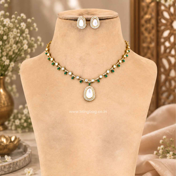 Emerald Uzaa Victorian Jewellery Set - New Arrival