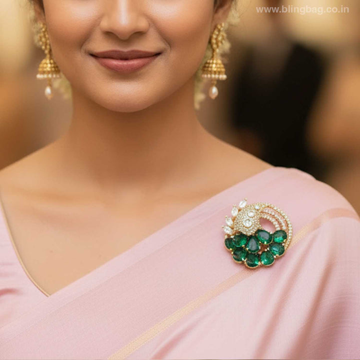 Emerald VIetta Brooch