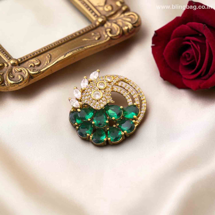 Emerald VIetta Brooch