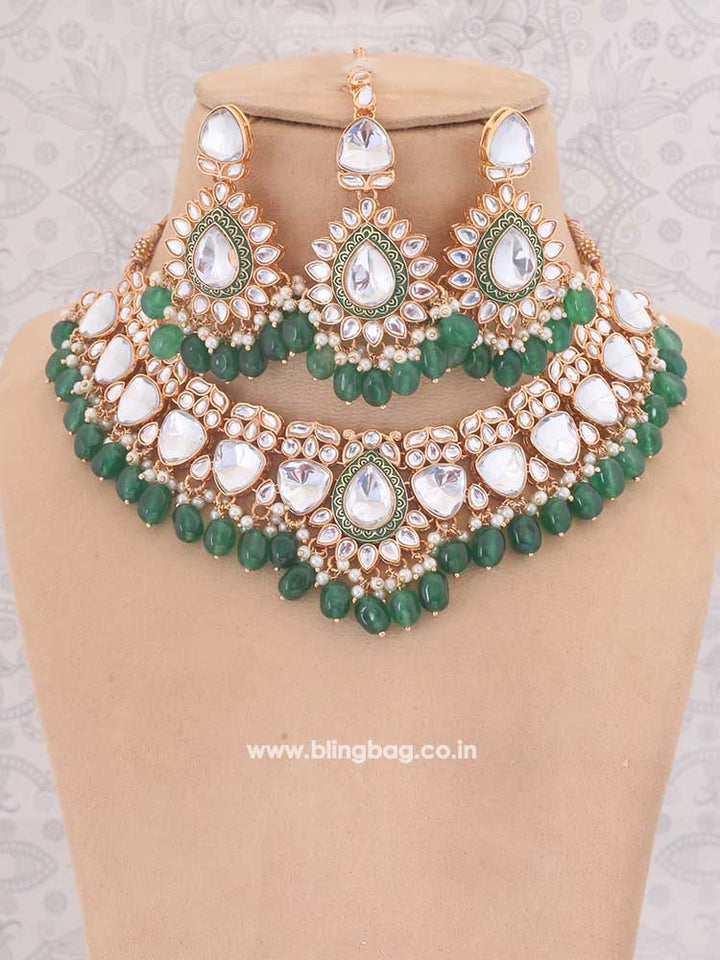 Emerald Vaanya Jewellery Set