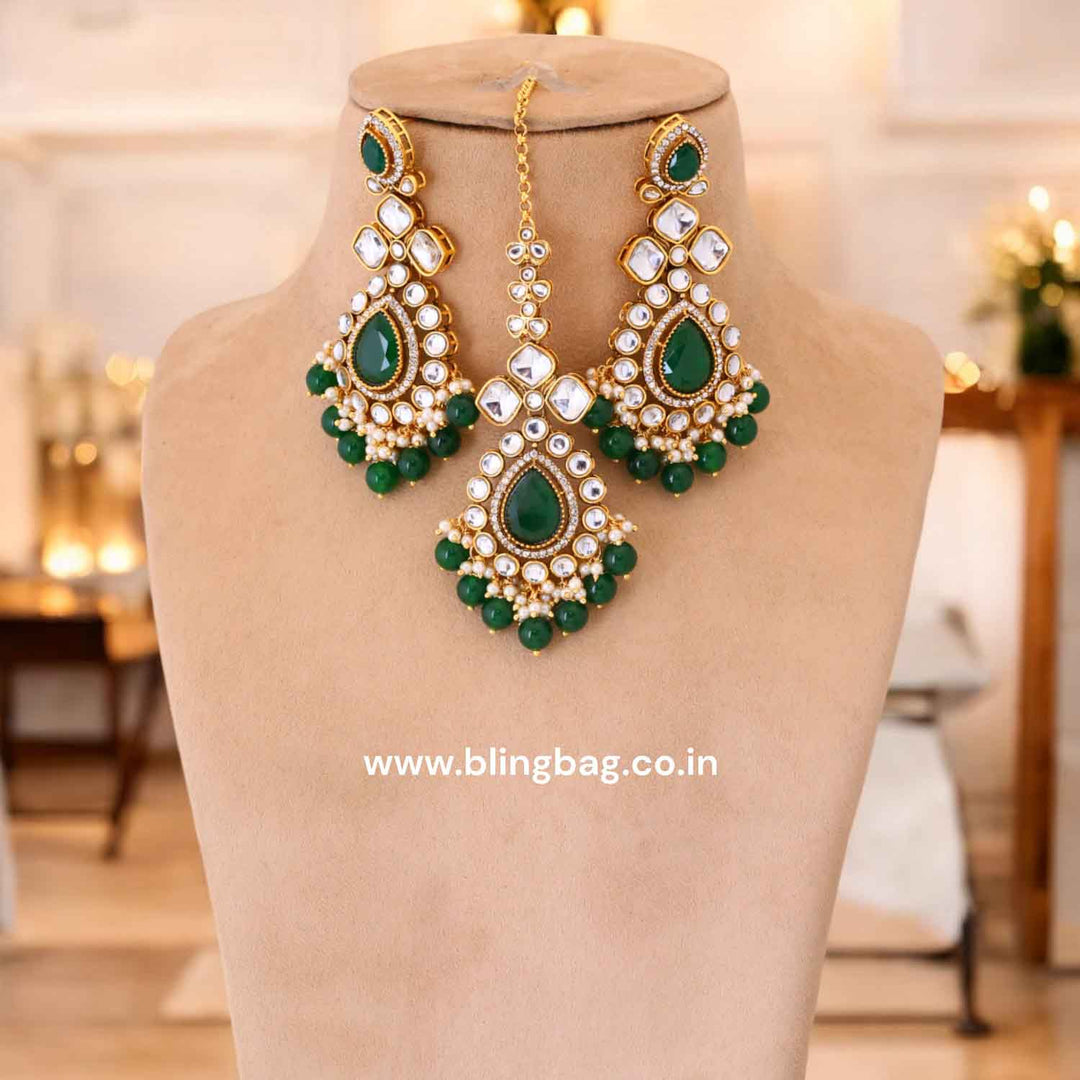 Emerald Vandanti Kundan Jewellery Set