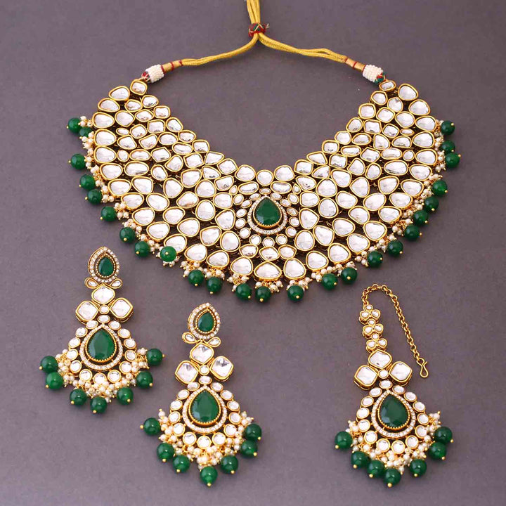 Emerald Vandanti Kundan Jewellery Set