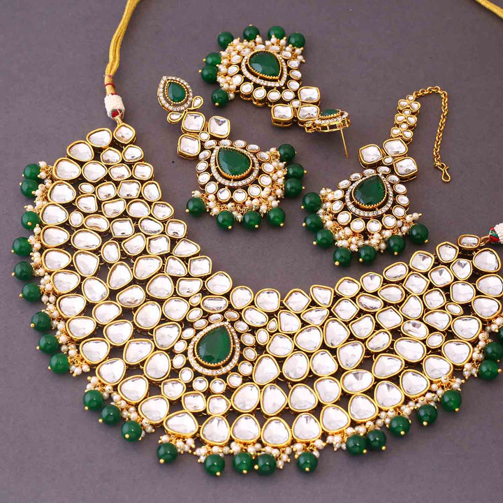 Emerald Vandanti Kundan Jewellery Set