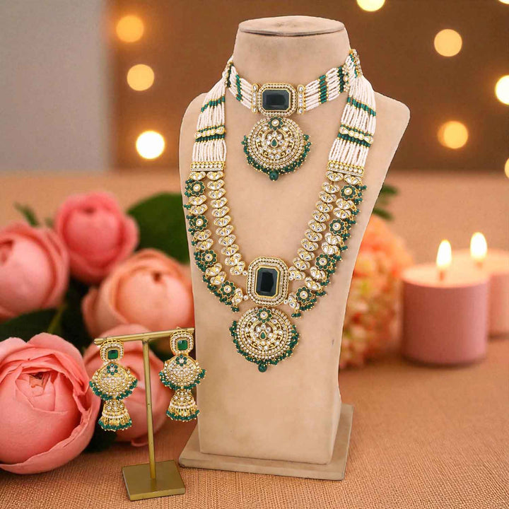 Emerald Varnika Kundan Bridal Jewellery Set