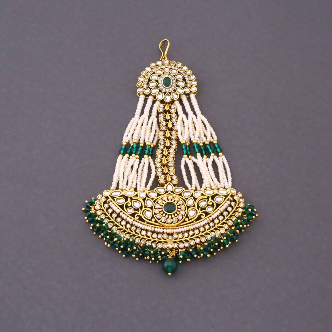 Emerald Varnika Kundan Bridal Jewellery Set