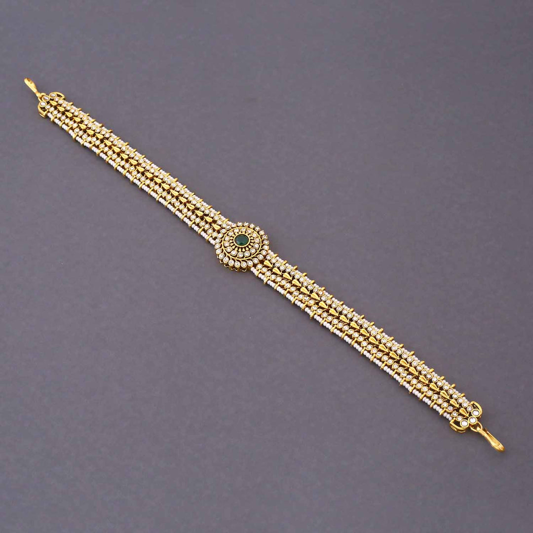 Emerald Varnika Kundan Bridal Jewellery Set