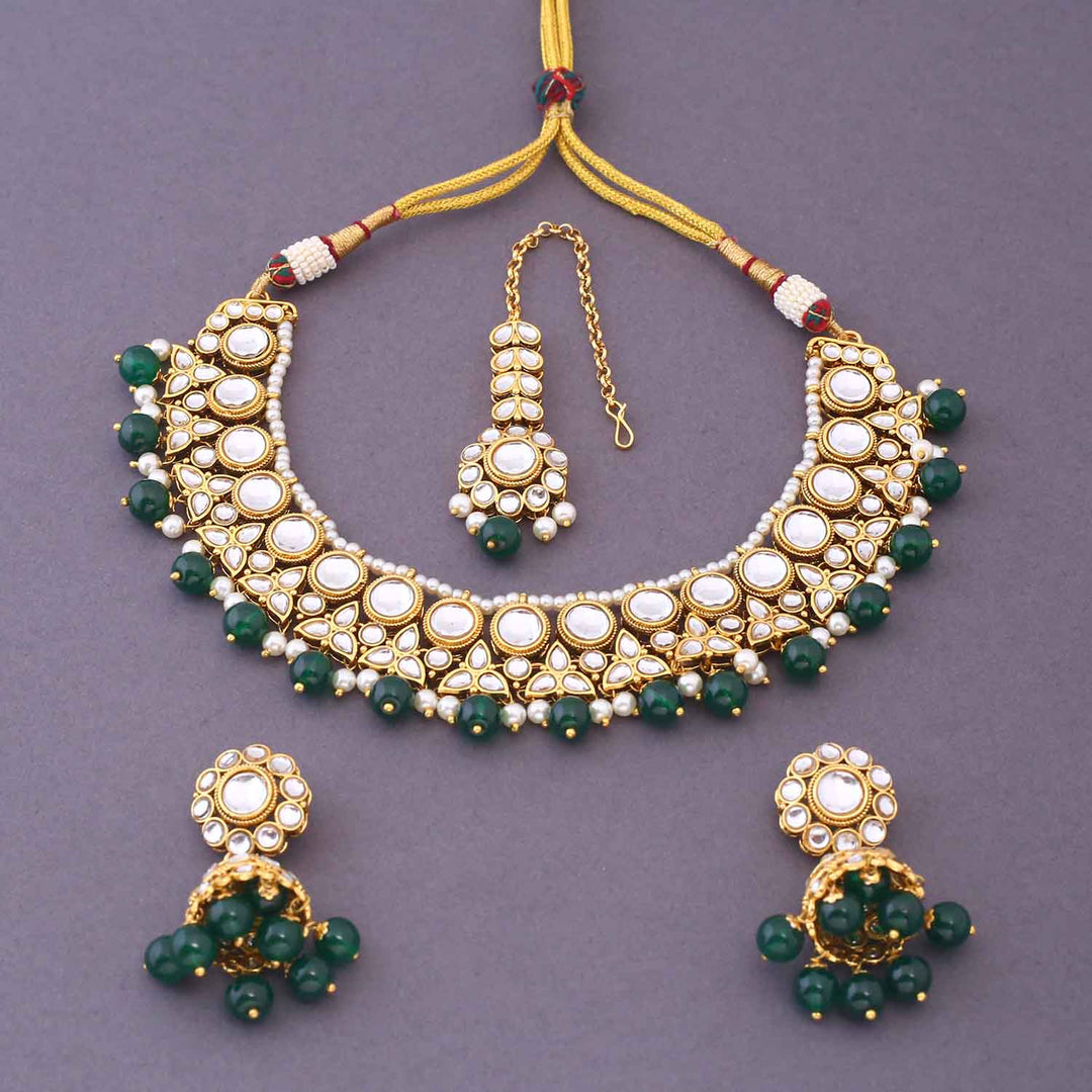 Emerald Varshi Kundan Jewellery Set