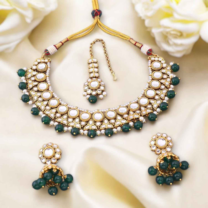 Emerald Varshi Kundan Jewellery Set
