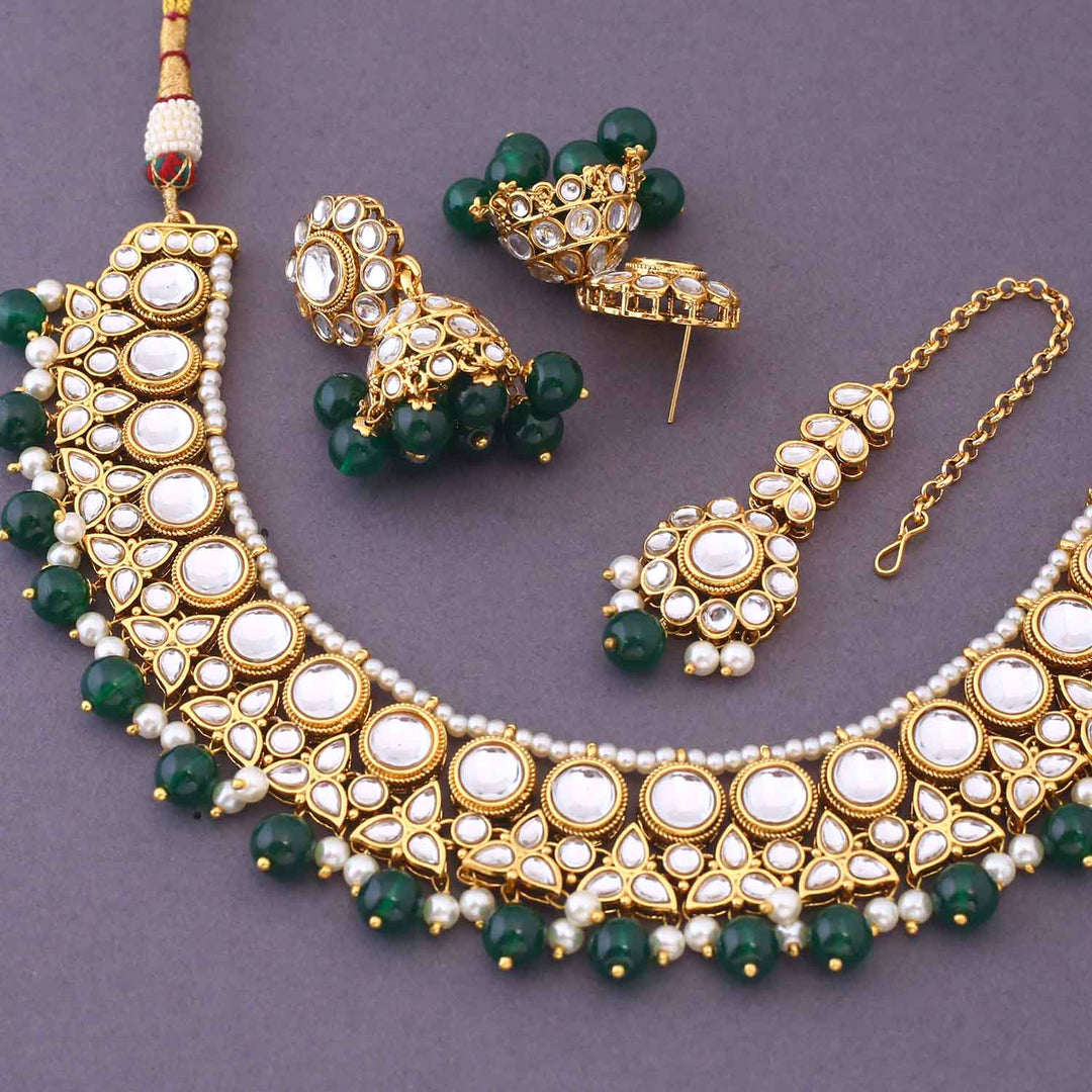 Emerald Varshi Kundan Jewellery Set